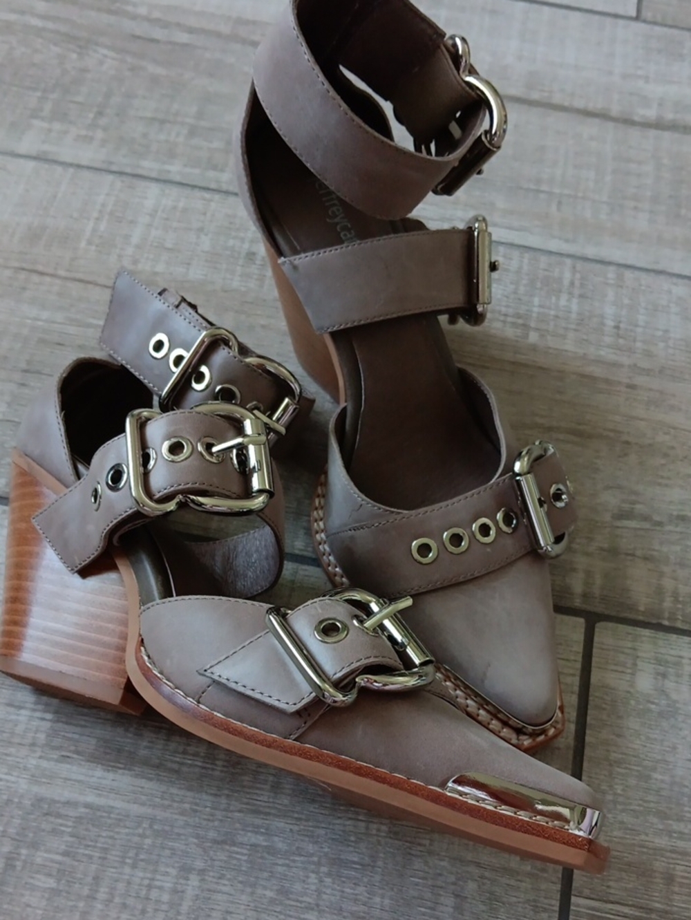 JEFFREY CAMPBELL..HENDRIX..SIZE 8